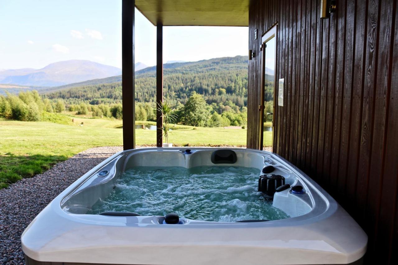 Апартаменти Frances' Sketch Pad With Hot Tub Форт-Вільям Екстер'єр фото